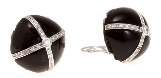 9ICSDWG54  X EARRINGS 18K WG Obsidian & Dia