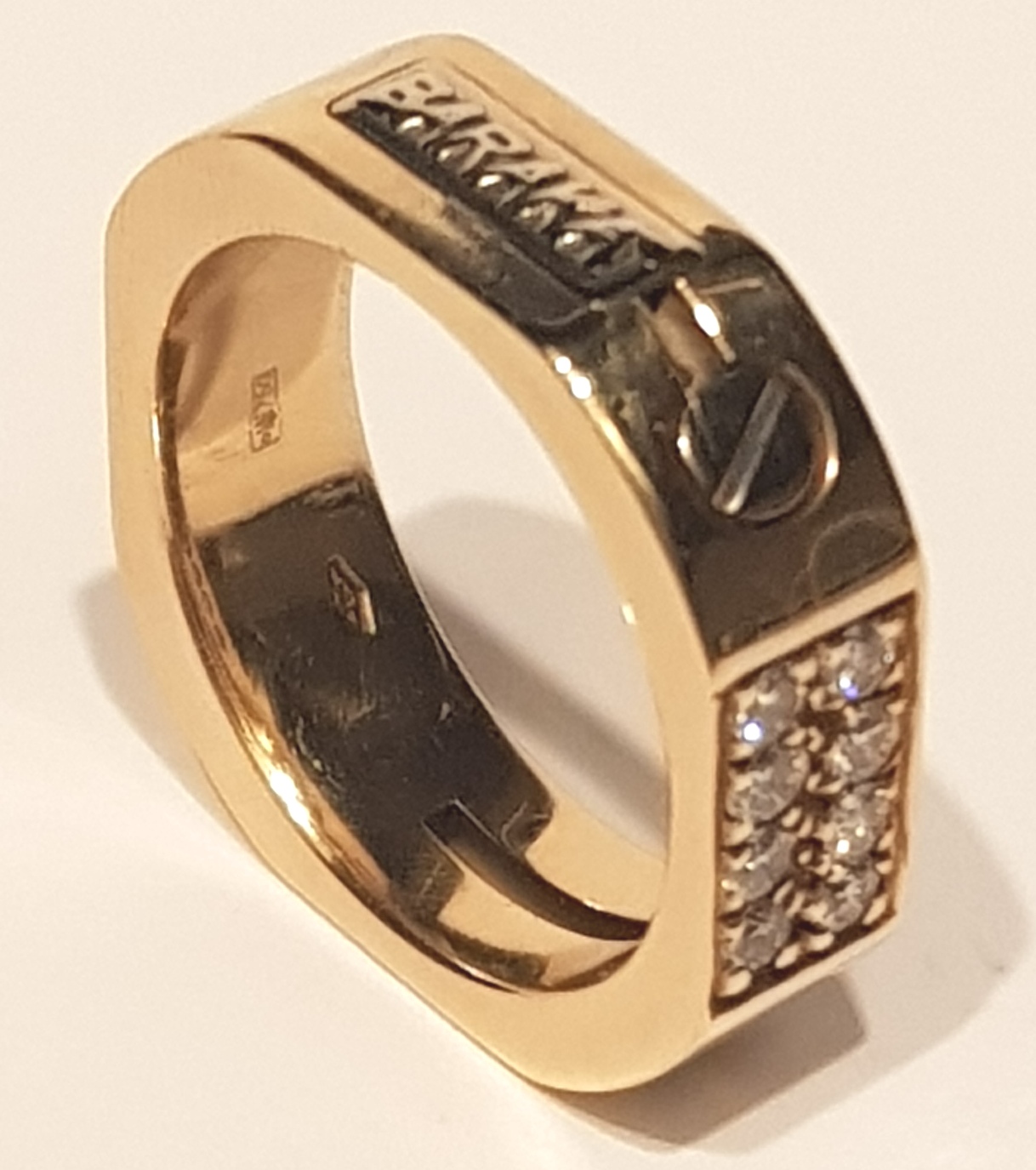 AN20939 BO24 Y/W VEGA-RING