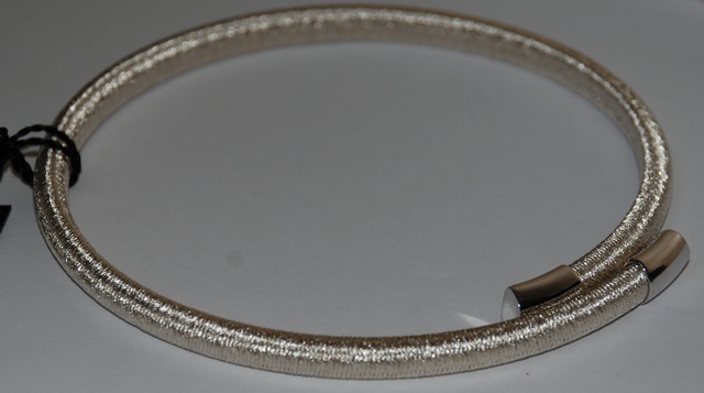 AF233GCB NECKLACE COLOURED IN SILVER