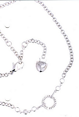 21713 CO03287OroBia121/00 LOGO NECKLACE : W/G @ ONE DIA