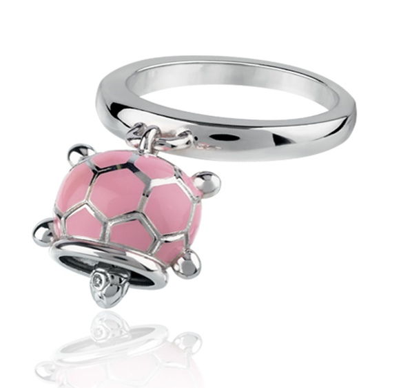 39016 Small Et Voilà Campanella Turtle ring in silver, pink enamel and diamond