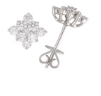 L1755869 DEG6890R01H 18K WG with Dia Earrings