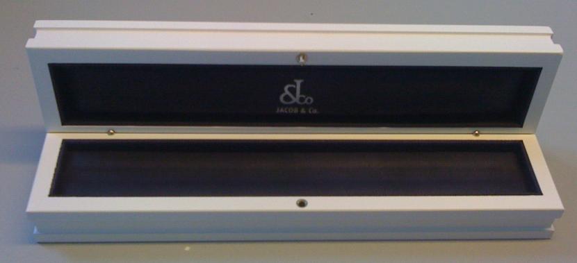 JACOB & CO  Коробка   (браслет) белая длинная  23.5 * 5 * 4.5