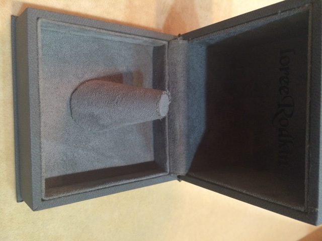 LOREE RODKIN  Коробка  (кольцо) 8*8