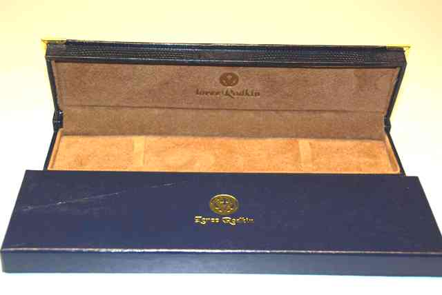 LOREE RODKIN  Коробка  22,5*6*2,7 синяя ящерица  (браслет)