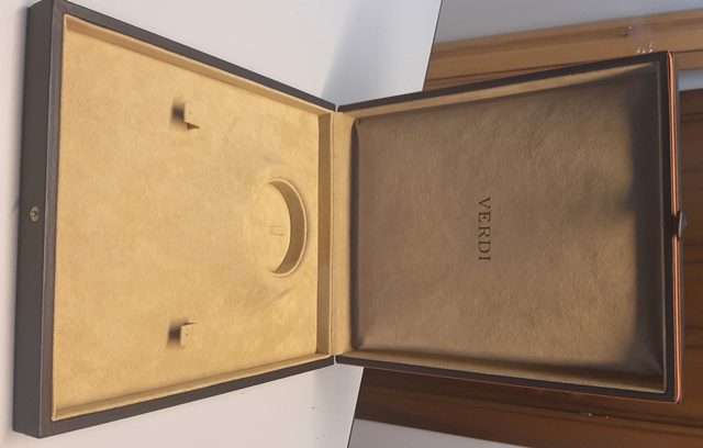 VERDI Коробка  (колье) 26*30,5*7